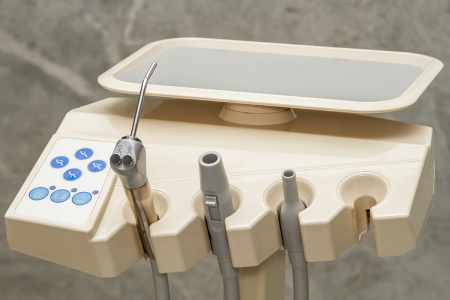 Cтоматологическая установка Mercury 4800  с нижней подачей инструментов