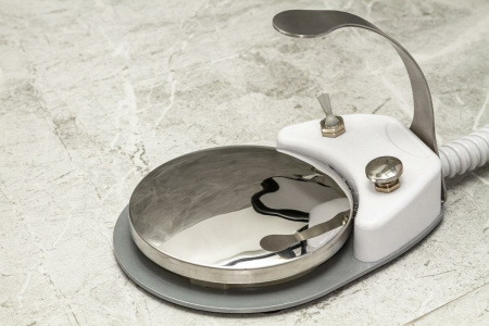 Стоматологическая установка M1 Safety верхняя подача (поворотный модуль врача 270°)